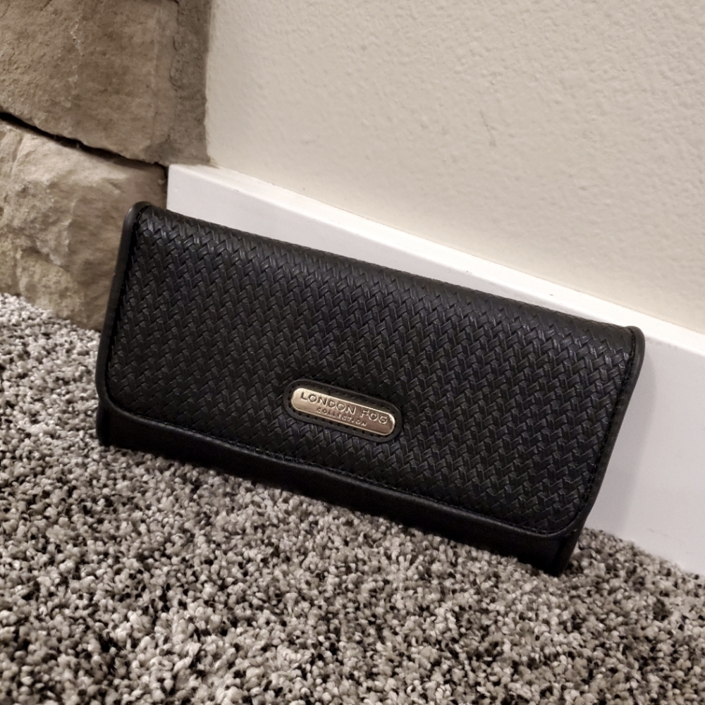 NWT London Fog Black Lara Woven Flap Wallet